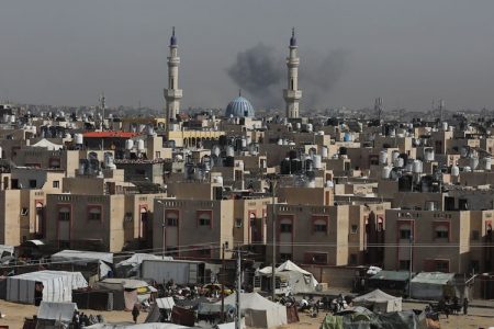 اسرائیل نے رفح میں جارحیت وسیع کر دی، 9 لاکھ شہری دربہ در