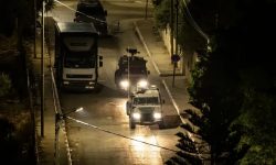 مغربی کنارے میں اسرائیلی جارحیت جاری، الخلیل میں گرفتاریاں، نابلس میں مسجد پر حملہ