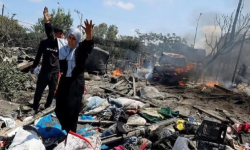 اسرائیلی بمباری میں ایک فلسطینی خاندان کے 16 افراد کا قتل عام